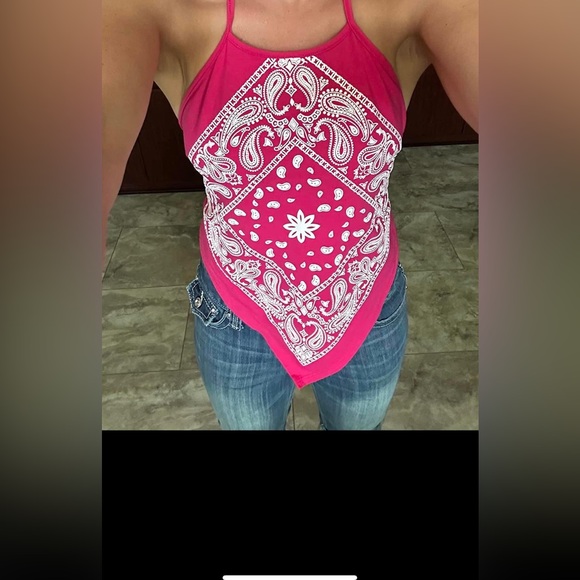 Design by Olivia Women's Sexy Paisley Bandana/Tie dye
Halter Top - Picture 7 of 7